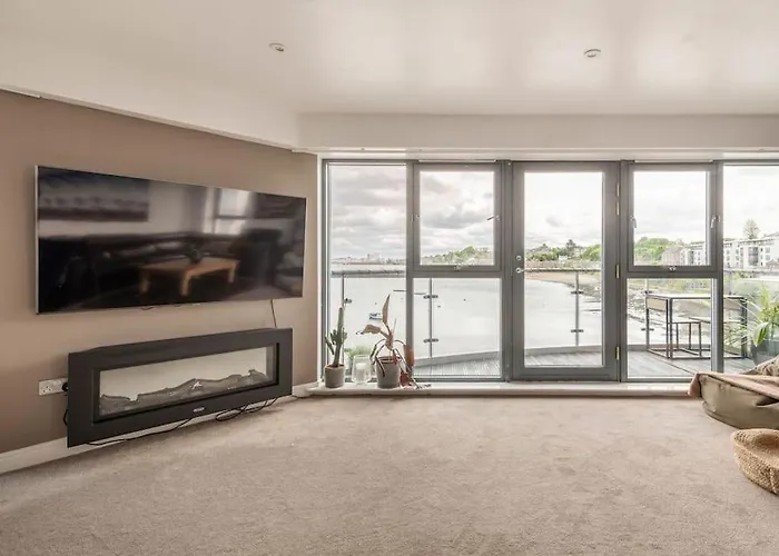 Calming Sea View Apartament