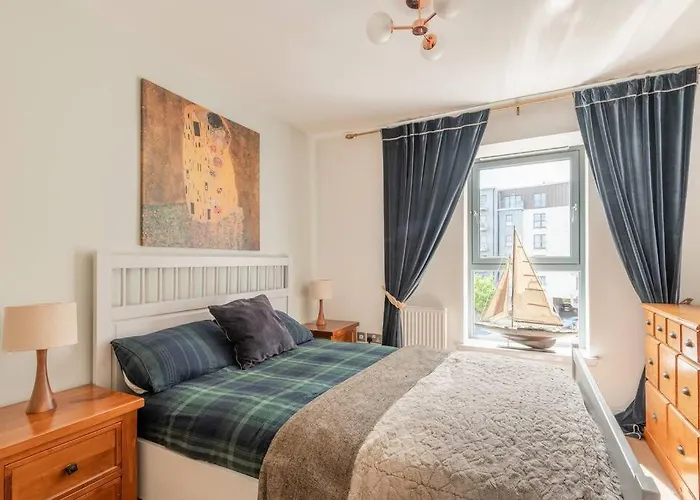 Calming Sea View אדינבורו