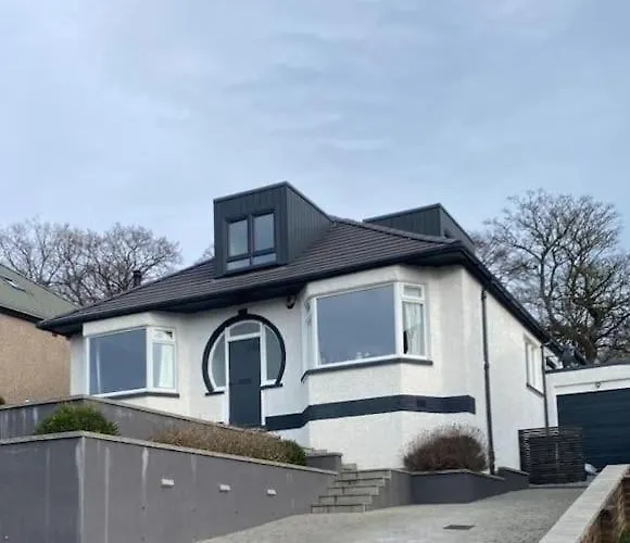 Kaimes Kip: Stylish Five Bedroom Дом отдыха Эдинбург