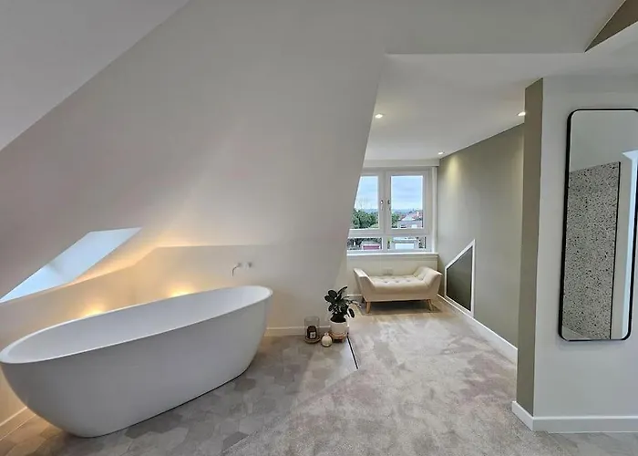 Kaimes Kip: Stylish Five Bedroom * Эдинбург
