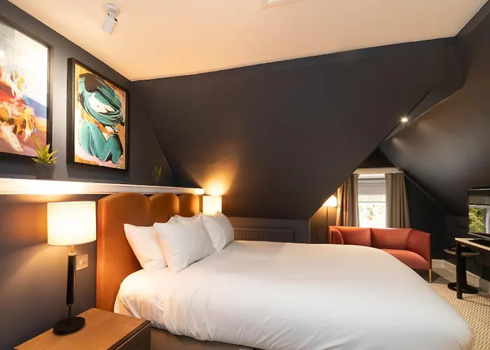 Отель The Scott