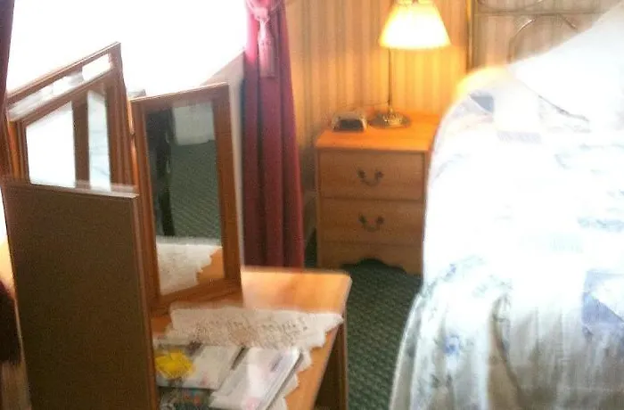 Almond House לינה וארוחת בוקר *