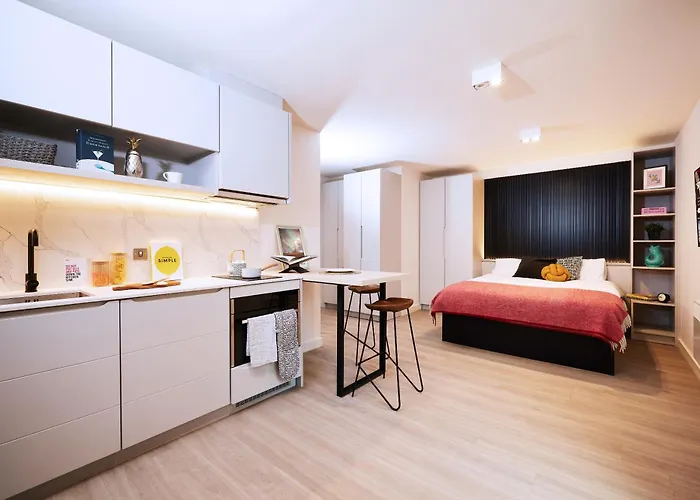 Apartman Joivy At Iona Street - Adults Only *