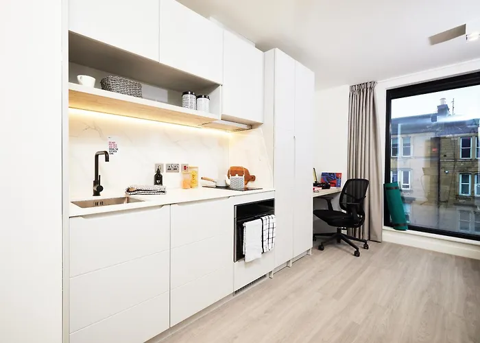 Apartman Joivy At Iona Street - Adults Only