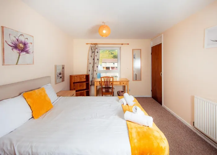 Fab Arthur Seat Views, Old Town Apartment Edinburgh