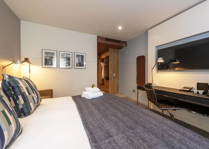 派克斯爱丁堡城市酒店