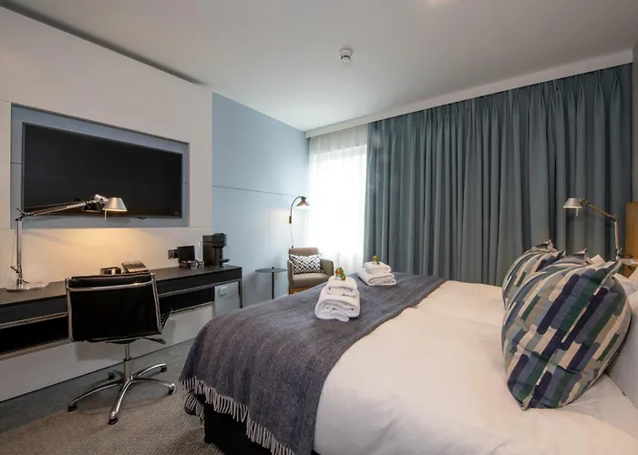 派克斯爱丁堡城市酒店 酒店