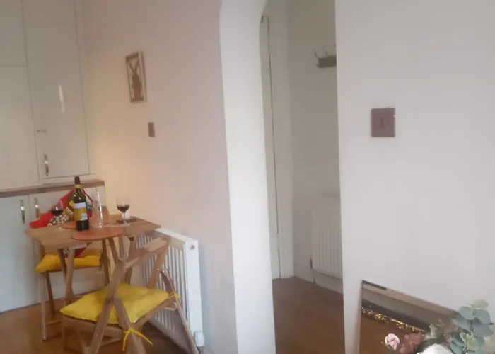 Thorntree Street * إدنبرة