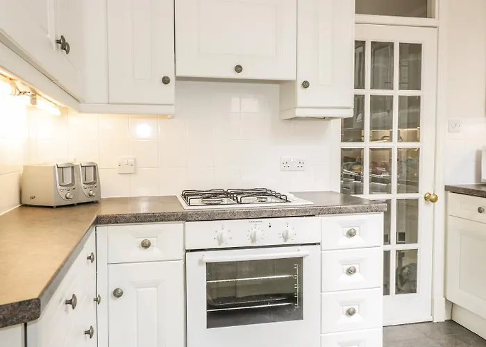 דירה 3 Lynedoch Place אדינבורו