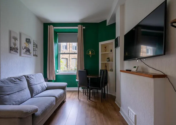 The Eden Apartment, Center Edimburgo