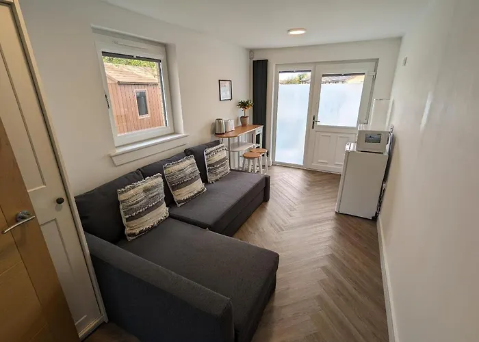 Homestay En-suite Double With Private Entrance *