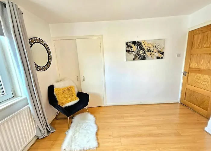 3 Bed House With 6 Beds By Sensational