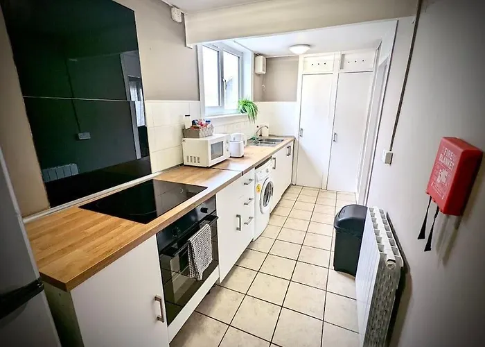 Cosy 2-bedroom House In Leith *