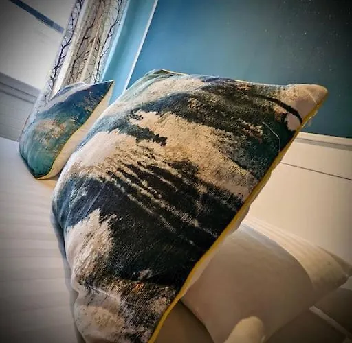 Apartment Cosy 2-bedroom House In Leith Edinburgh