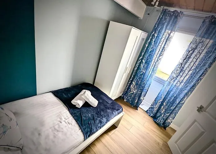 Cosy 2-bedroom House In Leith *