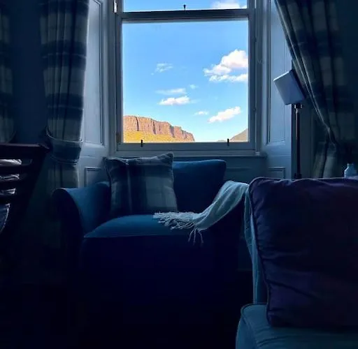 Edinburghs Arthurs Seat View * אדינבורו