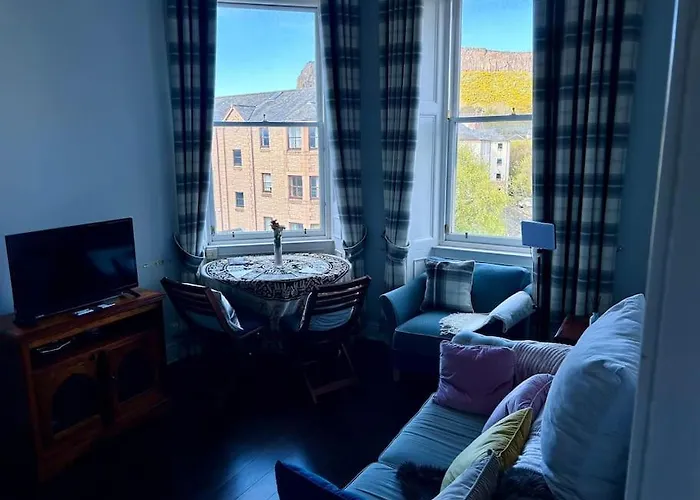 Edinburghs Arthurs Seat View * אדינבורו