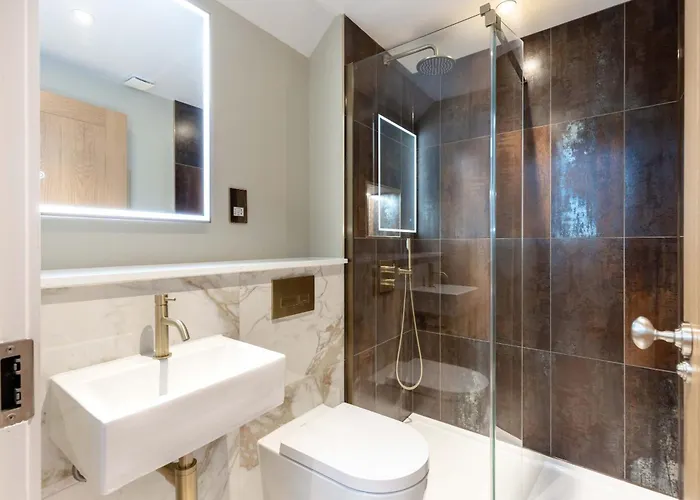 Dragon - Centre 2 Bed Luxury Mews House Holiday home Edinburgh
