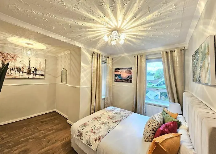 Апартаменты Craigietinny Road Apartment- 3 Beds Эдинбург