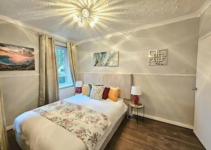 Craigietinny Road Apartment- 3 Beds * Эдинбург