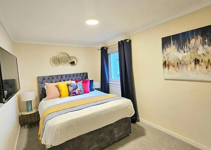 Daire 4 Bed House With 6 Beds