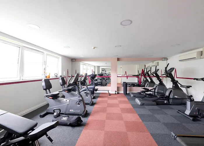 Joivy Elegant Flat With Balcony Edinburgh