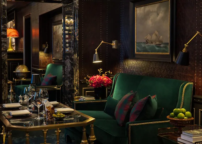 Hotel 100 Princes Street Edinburgh