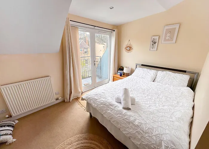 Apartment Arthurs Penthouse - Central Leith Walk 2-storey - Free Parking & Fast Wifi *