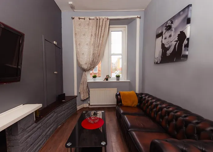 Warm 1 Bed By Holyrood Palace And Park!