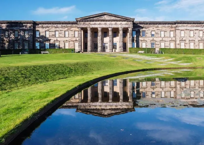 Hotel Travelodge Queen Street 3*