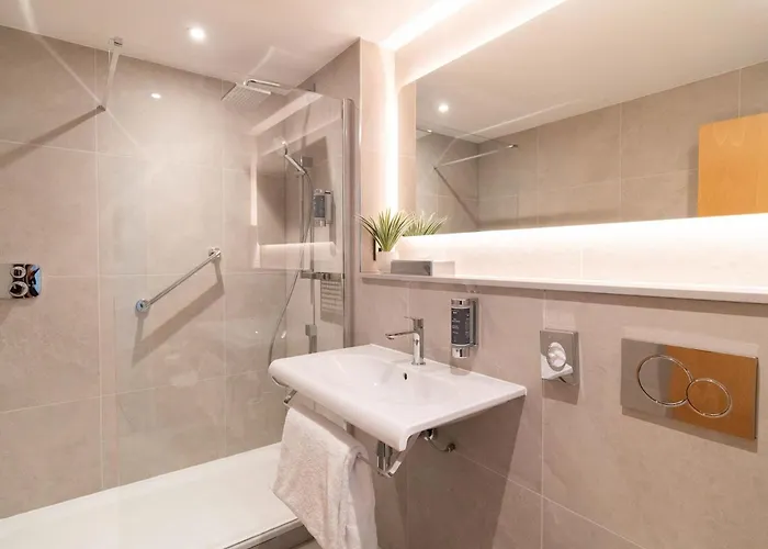 Premier Fountain Court Apartman Edinburgh
