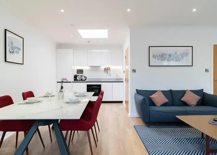 Premier Fountain Court Edinburgh