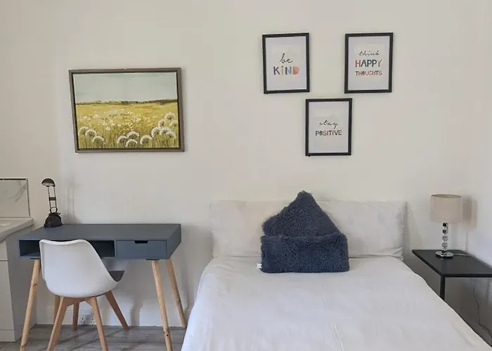 Quarto em Acomodações Particulares Friends Family Center *