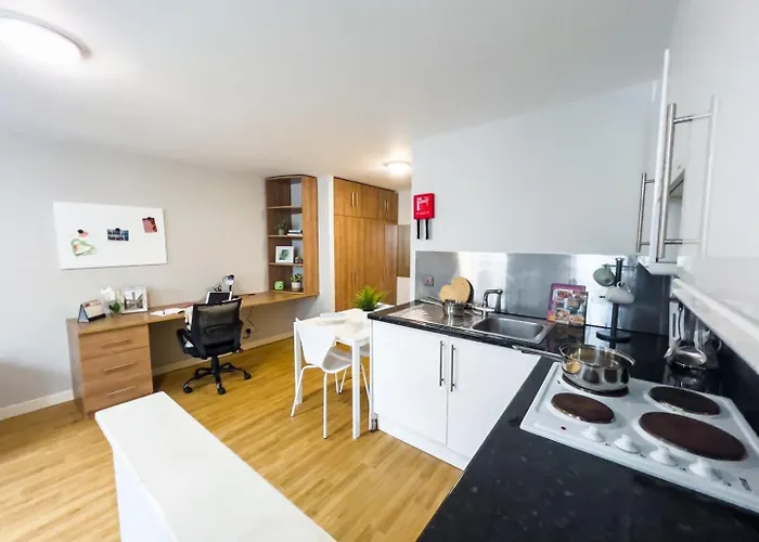 Appartement For Students Only Panmure Court In *