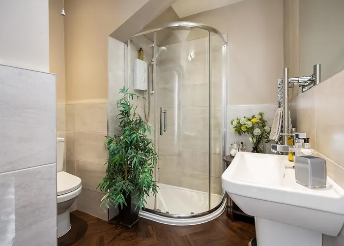 Daire Number 10 Edinburgh