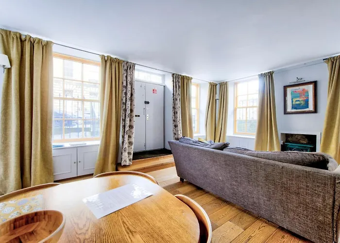 アパート Guestready - Edinburgh's New Town Cosy Hideaway