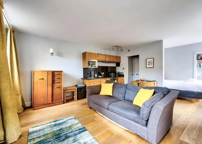 アパート Guestready - Edinburgh's New Town Cosy Hideaway *