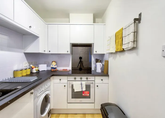 شقة Guestready - A Pleasant Near Leith إدنبرة