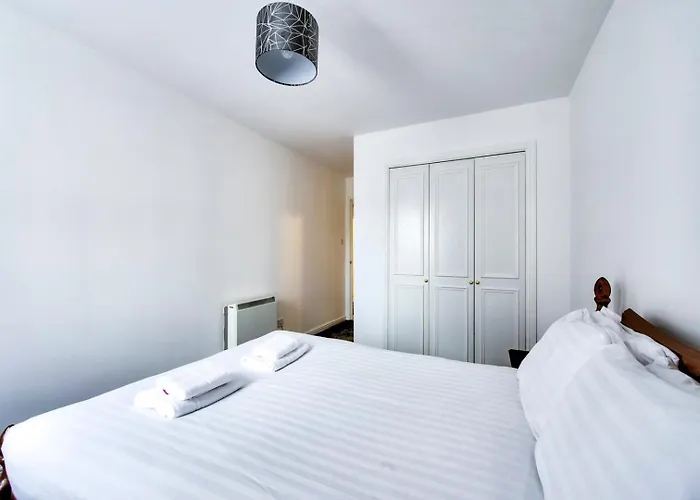 شقة Guestready - A Pleasant Near Leith *