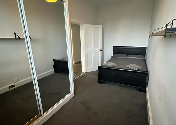 דירה Beautiful Flat Close To Centre אדינבורו