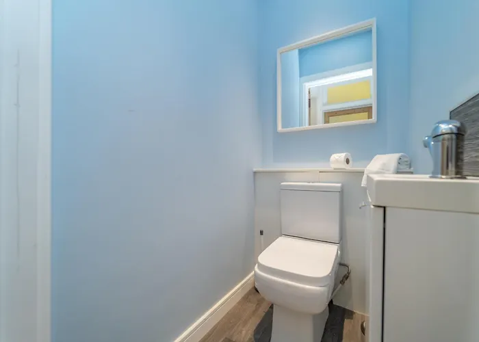 Beautiful Spacious Victorian Town House Appartement *
