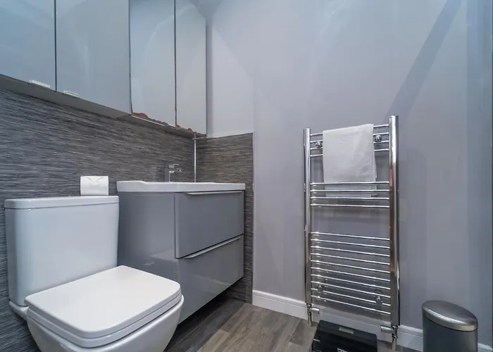 Beautiful Spacious Victorian Town House Apartmán *