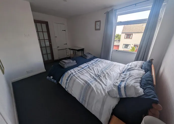 Gorgeous Full In Daire *