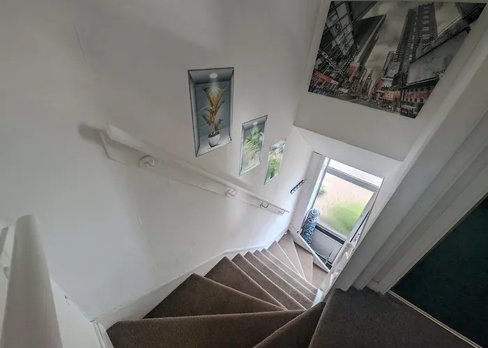 Gorgeous Full In * Edinburgh