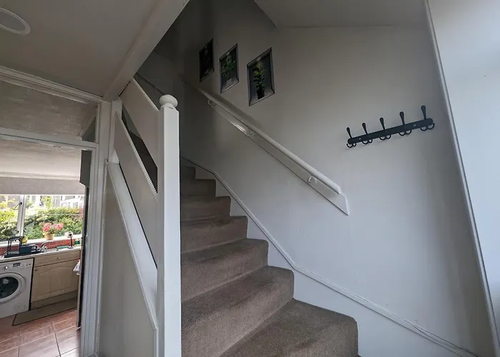 Gorgeous Full In Daire Edinburgh