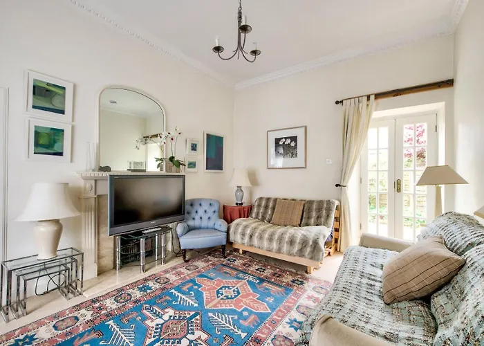 Guestready - Classic Charm Near Holyrood Park Vakantiehuis Edinburgh