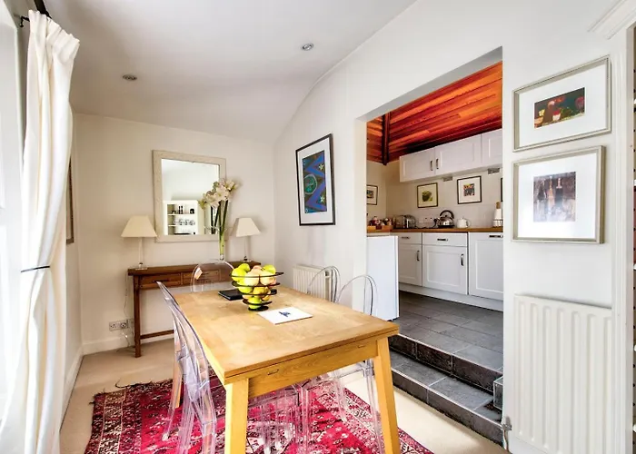 Guestready - Classic Charm Near Holyrood Park