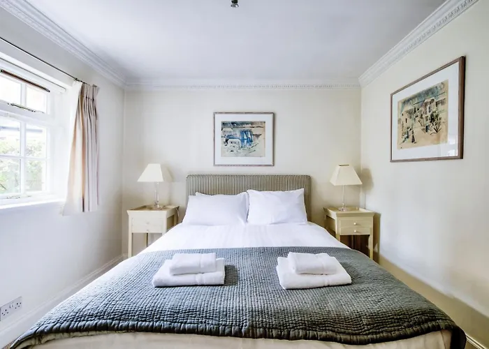 Guestready - Classic Charm Near Holyrood Park