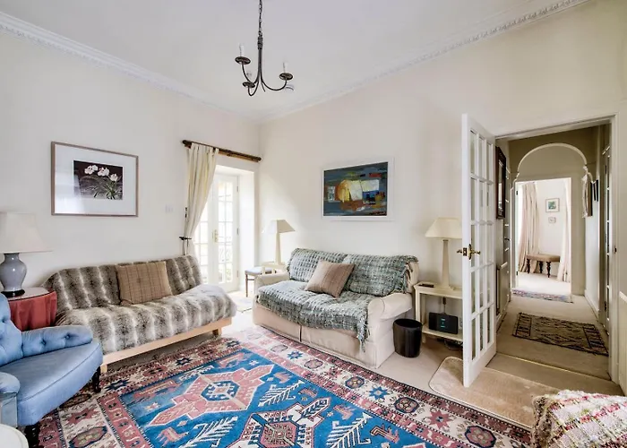 Prázdninový dům Guestready - Classic Charm Near Holyrood Park