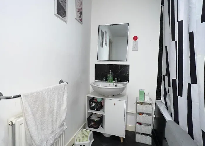 Pretty In The Heart Of *